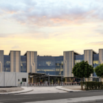 خزنة تحقق إنجازًا عالميًا.. مركز DXB8 أول منشأة بيانات بنظام صفر نفايات