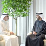 رئيس الإمارات يستقبل وزير الخارجية الكويتي ويبحثان تطورات المنطقة