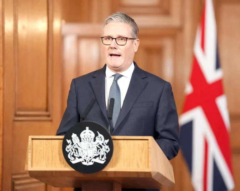 رئيس وزراء بريطانيا: إعادة فتح ممرات الطاقة في هرمز تتطلب مزيداً من الجهود