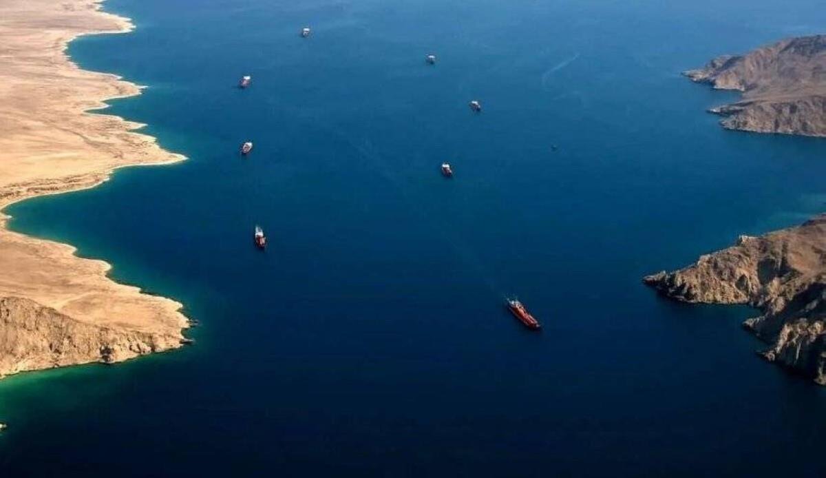 Shipping slowdown in the Strait of Hormuz: Only 10 ships cross the waterway amid a diplomatic deadlock