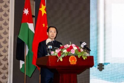 عمان: السفير الصيني يؤكد أن منتدى التعاون العربي - الصيني في يونيو يمثل دفعة قوية للاستثمار والاستقرار الإقليمي