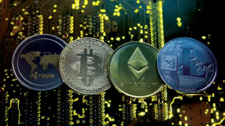 سوق الكريبتو اليوم: البيتكوين يتراجع لـ 70 ألف دولار تحت ضغط "الهدنة الهشة"