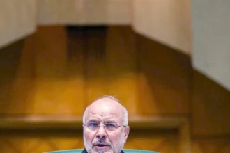 شرطان إيرانيان لبدء المفاوضات مع أمريكا وسط توتر إقليمي