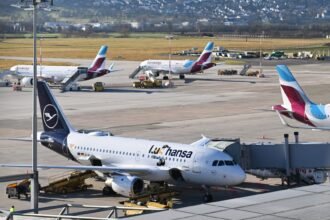 "Operating cost pressures are troubling European airlines"... Lufthansa reduces flights due to rising fuel prices