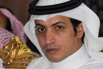 الحزن يخيّم على نجوم الخليج بعد رحيل عادل العتيبي