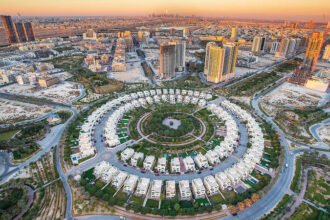 المبيعات تسجل 23.48 مليار درهم.. عقارات دبي تواصل نشاطها بعقود إنشاءات ومشروعات جديدة