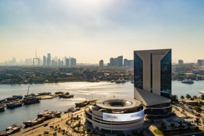 During March.. 2,709 new companies join the Dubai Chamber of Commerce