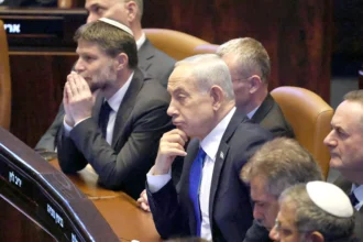 غضب داخل حكومة نتنياهو بعد إعلان ترامب هدنة لبنان