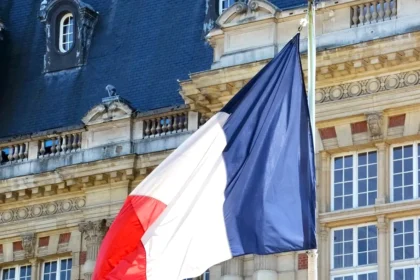 فرنسا تفتح أبواب الذاكرة السياسية: مبادرة جديدة لإحياء إرثها الدبلوماسى