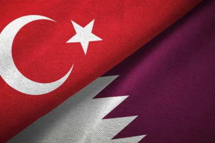 Doha: Turkish Defense Minister meets with Qatari Minister of Endowments during an official visit