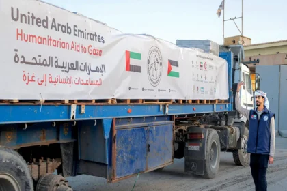 قافلة إماراتية تدخل غزة بـ53 طناً من المساعدات الطبية