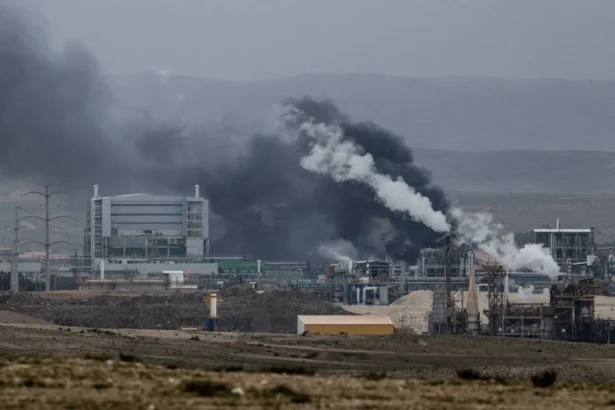 Strike targeting infrastructure: Bombing of a power plant in northeastern Iran raises concerns