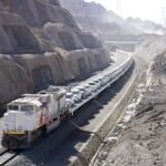 شملت شحنة مركبات.. "قطارات الاتحاد" تنجز أول عملية نقل بالسكك الحديدية