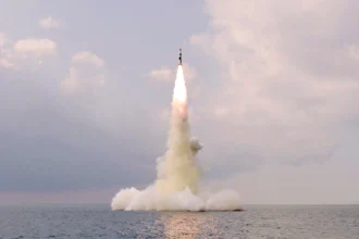 North Korea displays its missile power and sends messages to Seoul and Washington