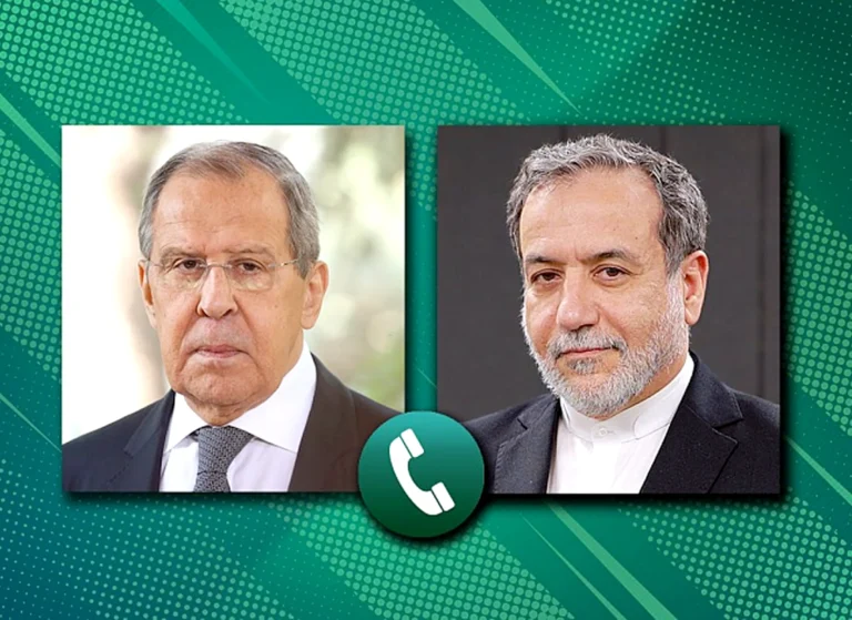 لافروف يبحث مع نظيره الإيراني تطورات مضيق هرمز وجهود خفض التصعيد