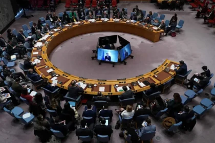 The UN Security Council awaits a crucial vote to protect navigation in the Strait of Hormuz