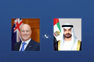 محمد بن زايد ورئيس وزراء نيوزيلندا يبحثان تعزيز التعاون والتطورات الإقليمية