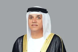 محمد بن زايد يمنح عبدالله المندوس درجة وزير بمرسوم اتحادي