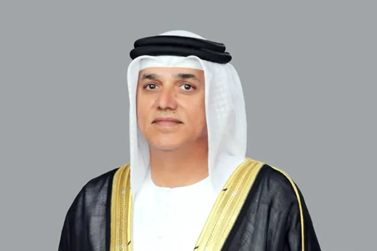 Mohammed bin Zayed grants Abdullah Al Mandoos the rank of minister by federal decree