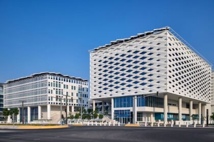 Worth 654 million dirhams. Al Dar and Mubadala acquire The Link project in Masdar City