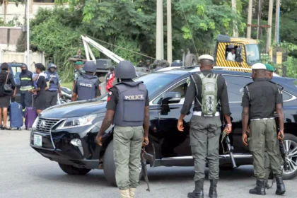 مقتل 20 شخصاً بهجمات مسلحة على قريتين في نيجيريا