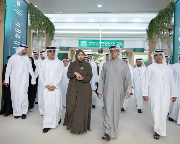 منصور بن زايد وهزاع بن زايد يفتتحان المؤتمر والمعرض الزراعي الإماراتي في العين3