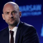 فرنسا تطالب طهران بـ "تحول جذري" وإيران تشترط ضمانات دولية