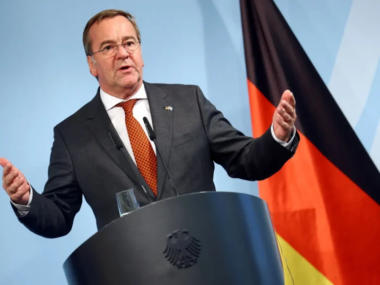 ألمانيا تتحرك عسكريا نحو المتوسط وهرمز.. و"بيستوريوس" يحدد شروط المشاركة