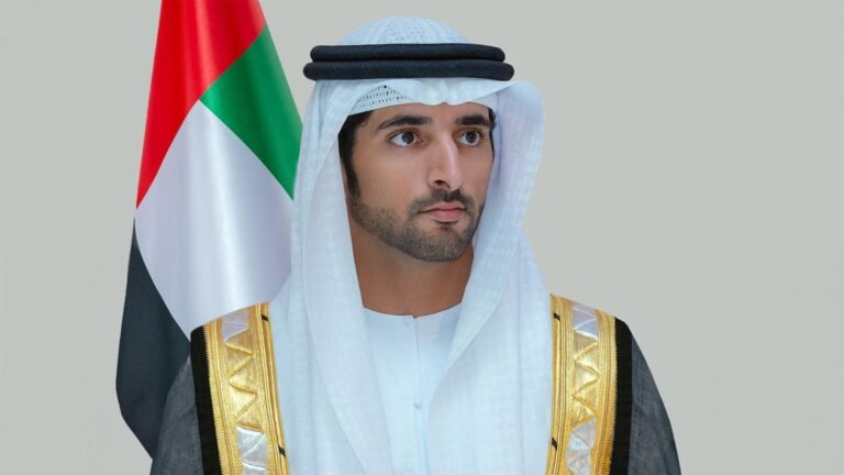 Sheikh Hamdan bin Mohammed bin Rashid Al Maktoum reviewing economic directives