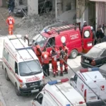 13 جريحاً من طاقم مستشفى إثر غارة إسرائيلية على محيطه بمدينة صور في لبنان