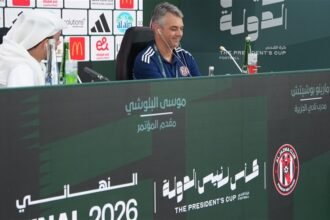 الهولندي مارينو بوشيتش المدير الفني لفريق الجزيرة