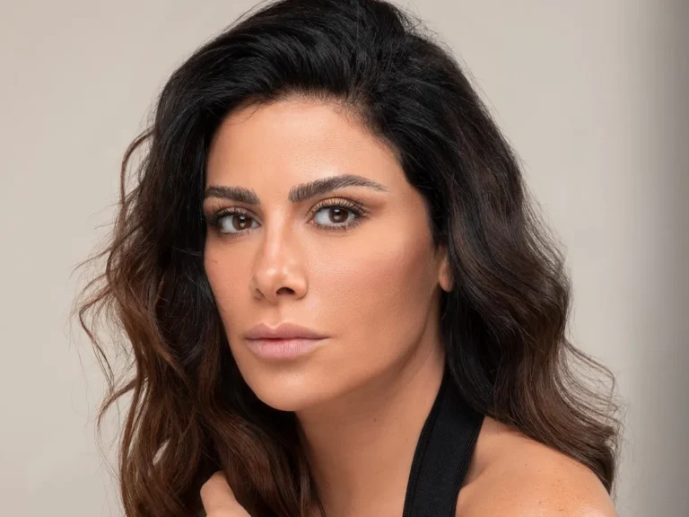 Saba Mubarak promotes her new series "Ward Ala Ful Wa Yasmin"