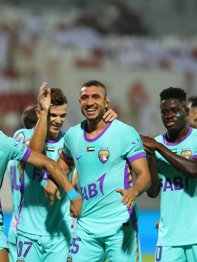 مباراة العين والشارقة في الدوري الإماراتي