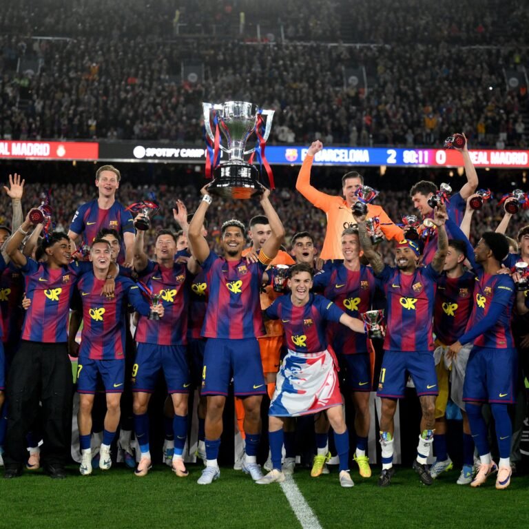 A historic Catalan night... Barcelona defeats Real Madrid and clinches the La Liga title