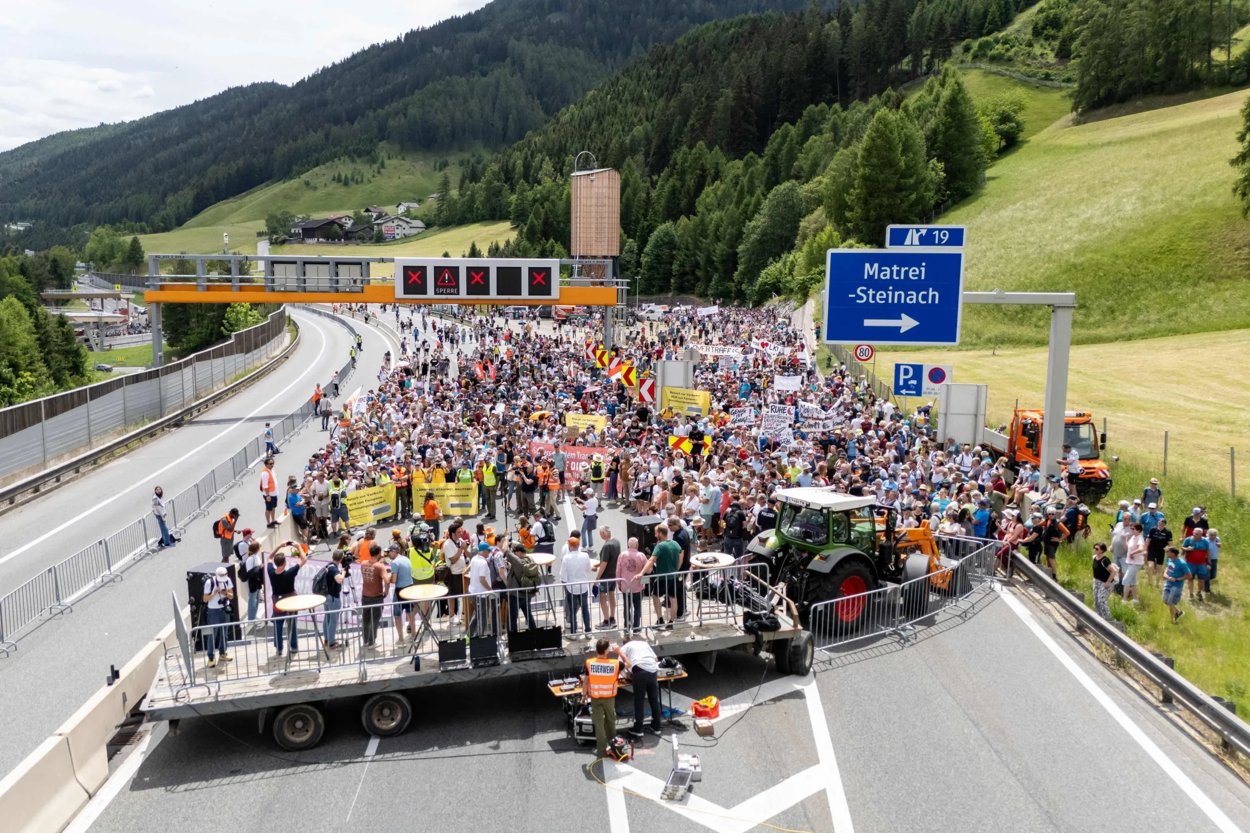 Brenner Pass Reopened Between Austria and Italy After Traffic Gridlock Protests End