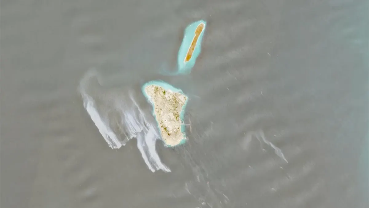 Potential Environmental Catastrophe: Major Oil Spill Spotted Near Iran’s Kharg Island