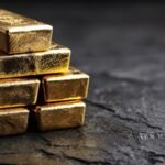 Gold falls to its lowest level in two months amid tensions between Washington and Tehran