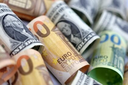 Currency rates today: Dollar stabilizes, yen falters amid tensions between Washington and Tehran