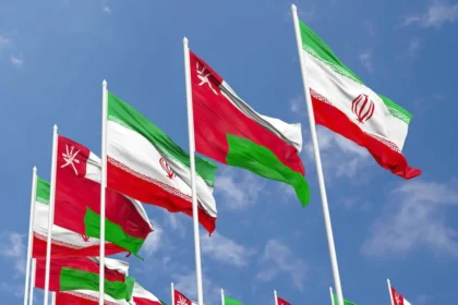 إيران: طهران ستدير مسار حركة السفن بالتعاون مع سلطنة عُمان
