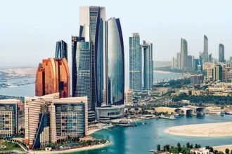 طالبت إيران باحترام سيادة دول المنطقة.. إدانات عربية واسعة للاعتداءات الإيرانية على دولة الإمارات