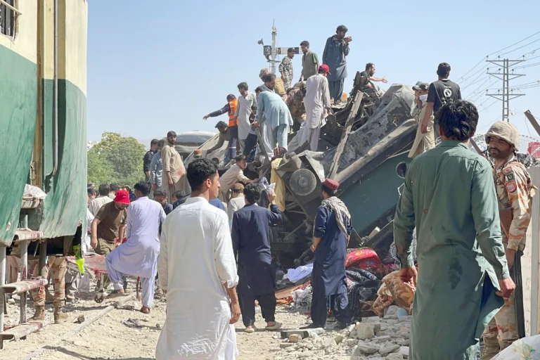 الأمم المتحدة تجدد رفضها للهجمات ضد المدنيين بعد حادث استهداف قطار في باكستان