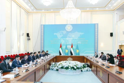 الإمارات وكازاخستان تبحثان تعزيز التعاون القنصلي في أستانا
