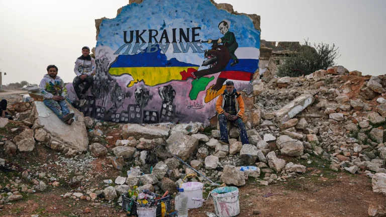 Islamabad calls for calm and warns of the repercussions of the escalating Ukrainian crisis