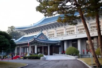 Seoul: The suspension of the US "Freedom Project" ends the controversy surrounding South Korea's participation in the Strait of Hormuz