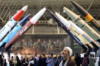 إيران تعيد تشغيل عشرات المواقع الصاروخية وسط ترقب لخطوة ترامب