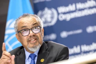 المدير العام لمنظمة الصحة العالمية تيدروس أدهانوم جيبريسوس-إيبولا