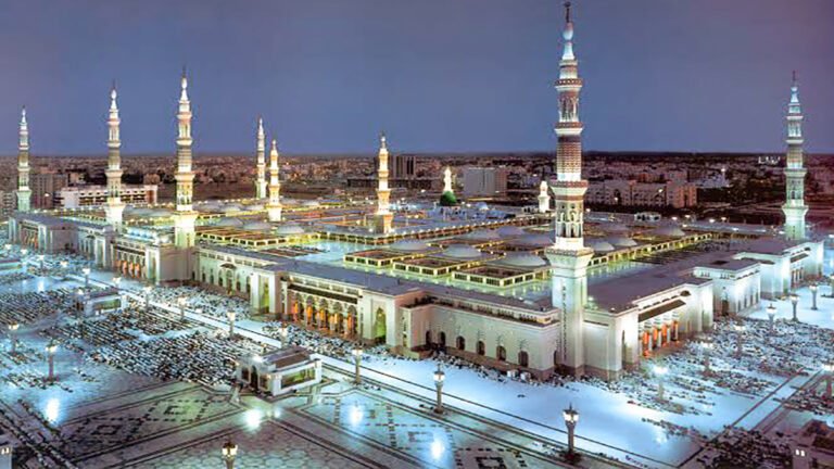 A sermon at the Prophet's Mosque: The Greater Hajj reflects the unity of Muslims and the greatness of the ritual