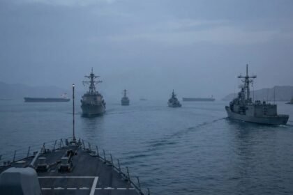 "Military movements near Hormuz"... Bloomberg: Britain and France are reinforcing their naval presence in the region