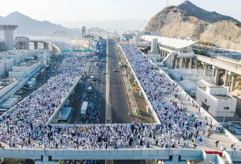 تحذيرات صحية في السعودية لضيوف الرحمن من الإجهاد الحراري وإجراءات وقائية مشددة