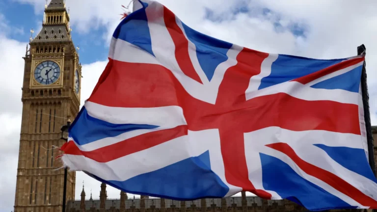 The repercussions of the Iran war are hitting the British labor market; a sudden rise in unemployment rates is causing concern